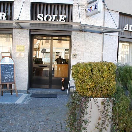 Albergo Sole Mariano Comense Exterior photo