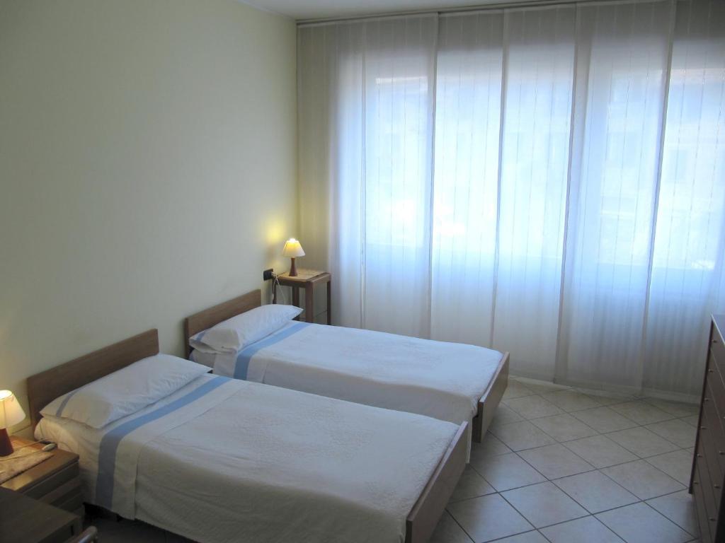 Albergo Sole Mariano Comense Exterior photo